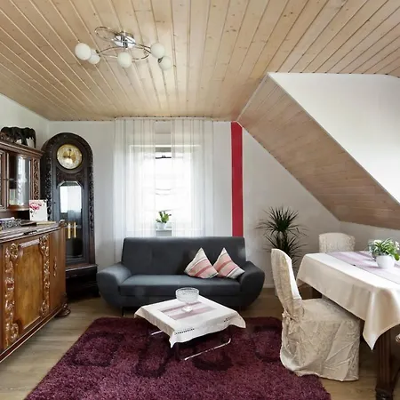 شقة Haus Talblick, Löwenstein