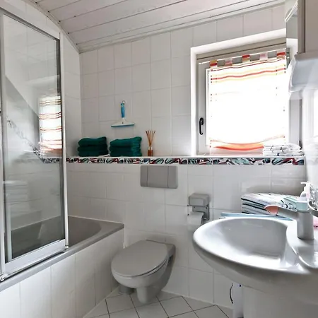 Haus Talblick, شقة